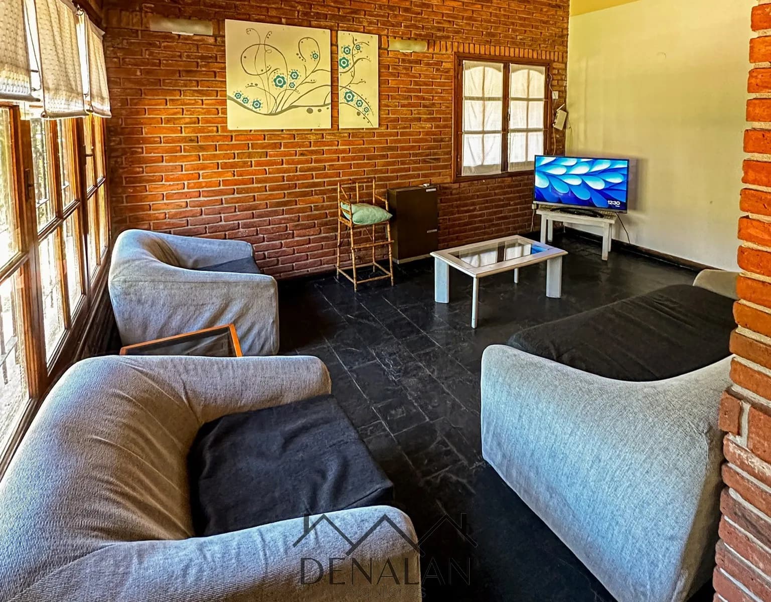 Chalet Tinta Roja — Living