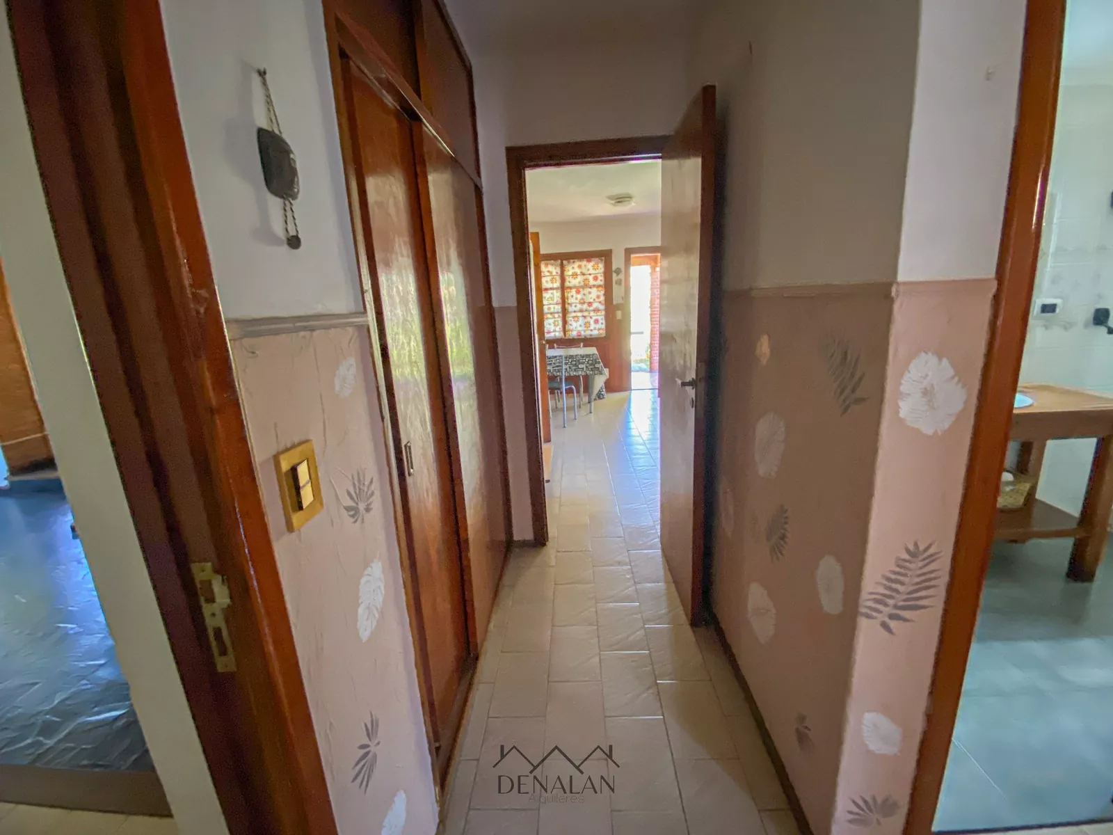 Chalet Tinta Roja — Baño PB 3
